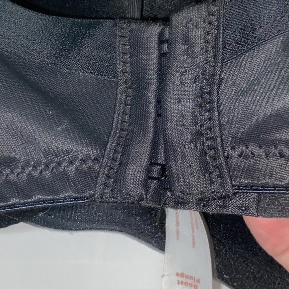 Cacique Black BOOST PLUNGE SIZE 44B Full Coverage Bra with Adjustable Straps - Picture 9 of 11